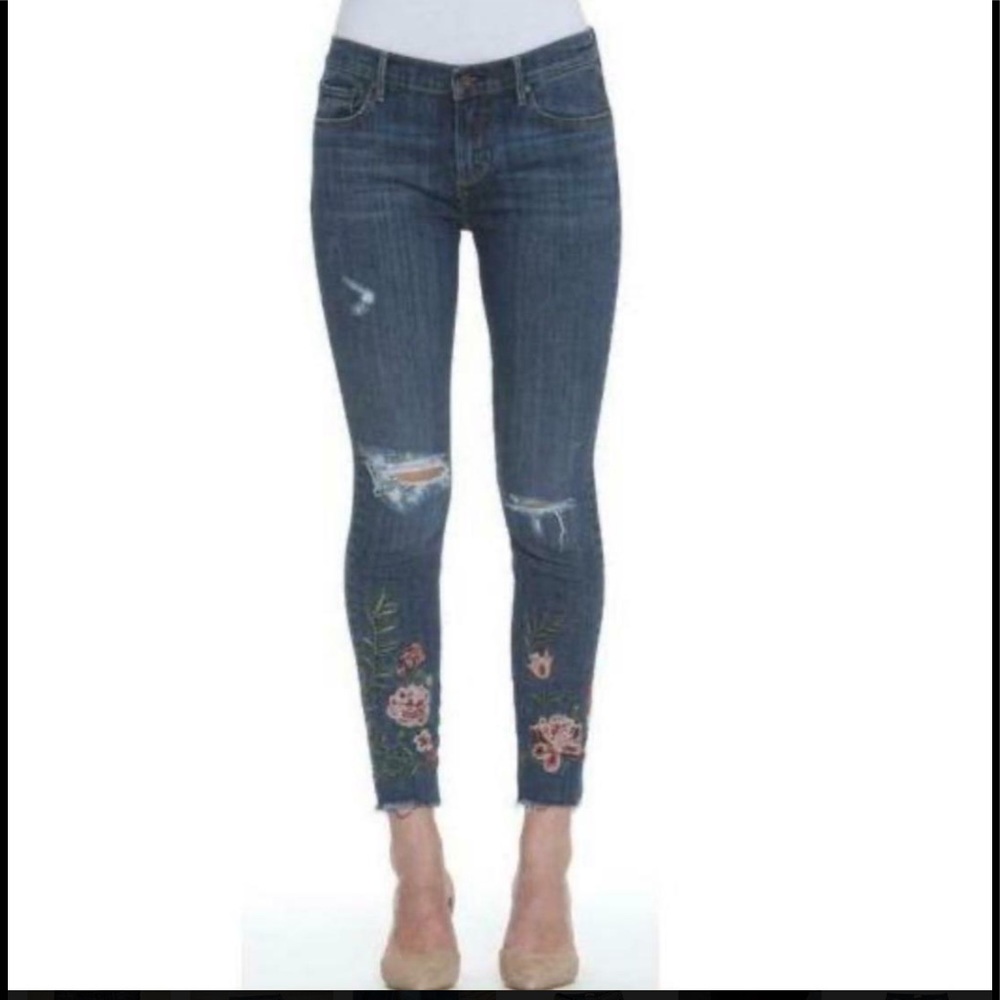 Driftwood Jackie Distressed Embroidered Jean‎